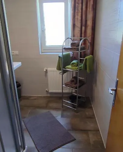 Haus Alpenrose Apartment St. Leonhard im Pitztal