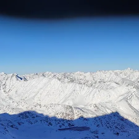 Haus Alpenrose Pitztal-sommercard-partner Apartamento *